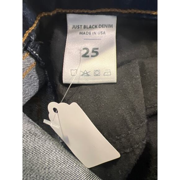 NWT Just Black Women’s Mid Rise‎ Raw Hem Slim Straight Denim Jeans Size 25 Blue - Picture 4 of 4